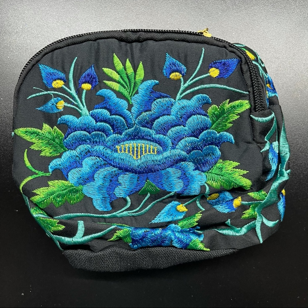 Blue embroidered fanny pack